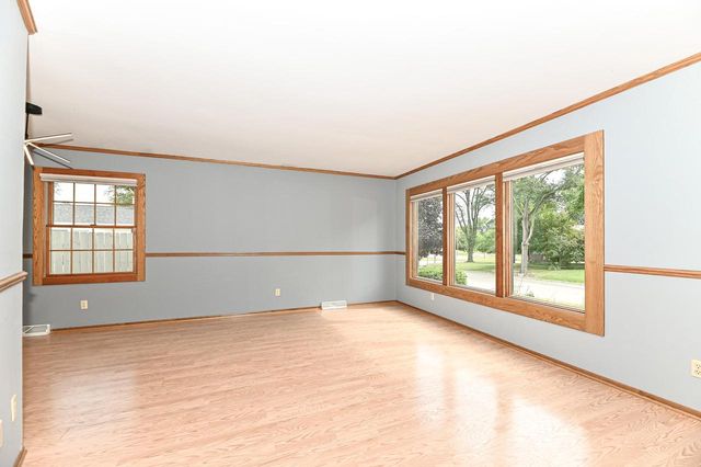 209 Parkview DRIVE, Burlington, WI 53105