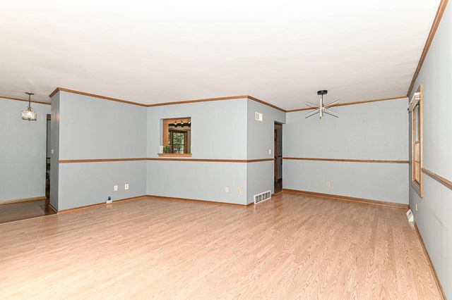 209 Parkview DRIVE, Burlington, WI 53105