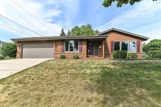 209 Parkview DRIVE, Burlington, WI 53105