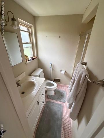 2544 Oxford Drive, Troy, MI 48084