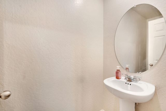 6377 E Meritage Drive, Fresno, CA 93727