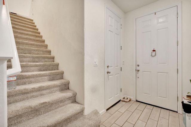 6377 E Meritage Drive, Fresno, CA 93727