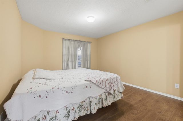 1407 Rising Springs Lane, Houston, TX 77073