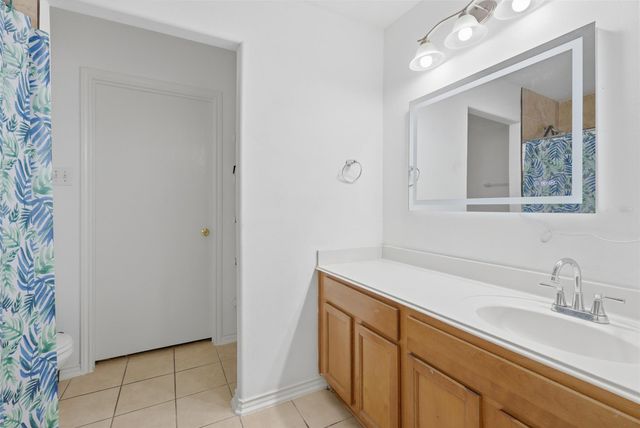 1407 Rising Springs Lane, Houston, TX 77073