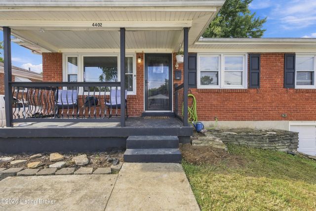4402 Mullaney Ct, Louisville, KY 40229