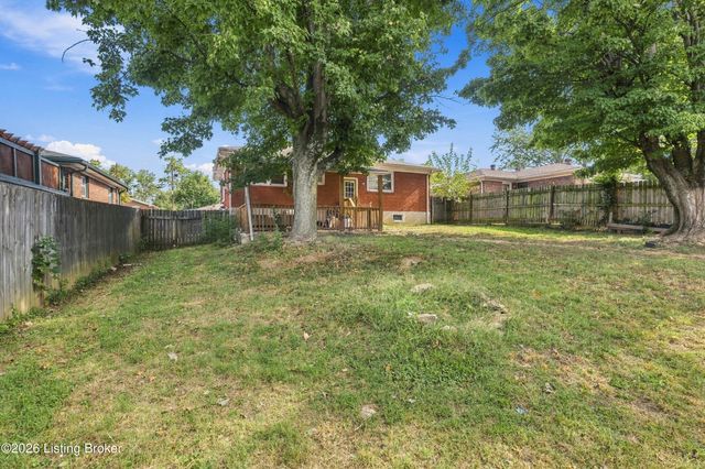 4402 Mullaney Ct, Louisville, KY 40229