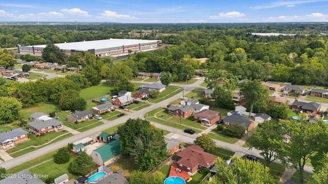 4402 Mullaney Ct, Louisville, KY 40229