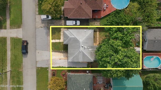 4402 Mullaney Ct, Louisville, KY 40229