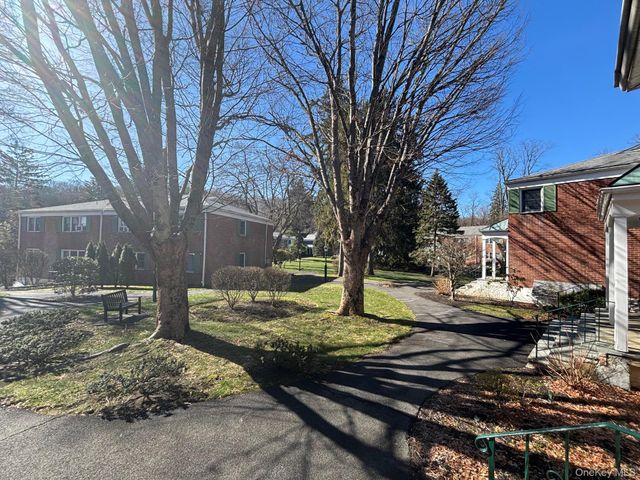580 Bedford Road 18, Pleasantville, NY 10570