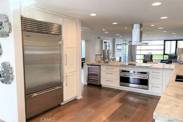 101 Coast Boulevard 4B, La Jolla, CA 92037