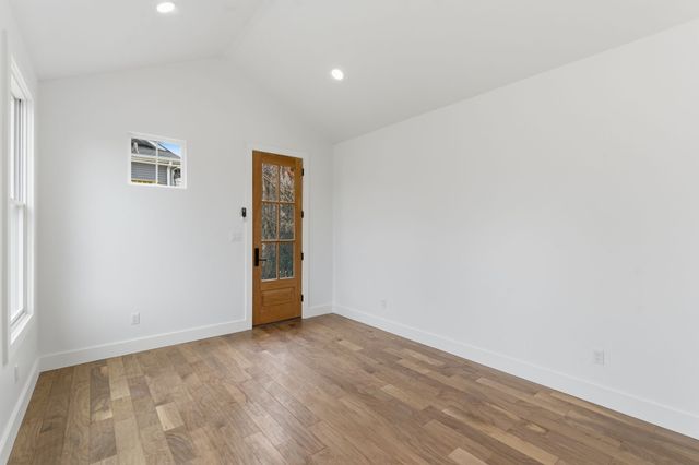 1208 Lischey Ave, Nashville, TN 37207