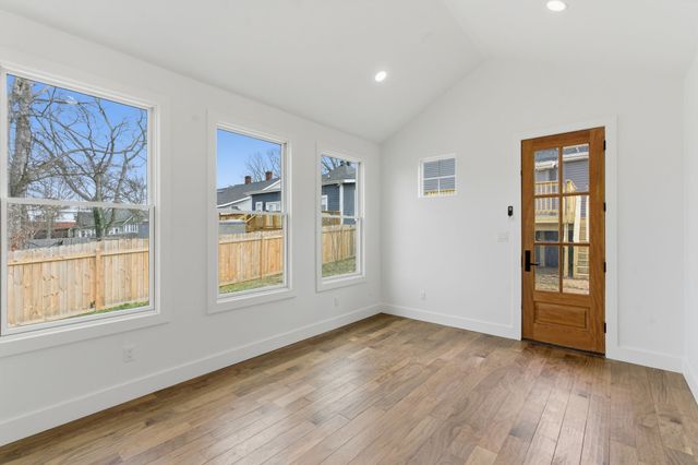 1208 Lischey Ave, Nashville, TN 37207