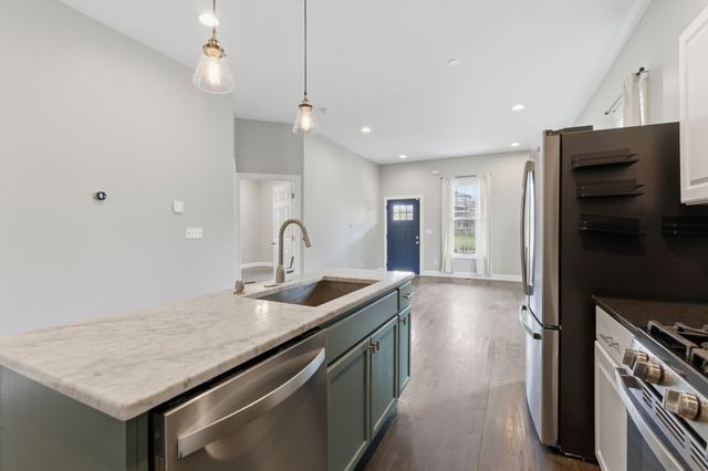 1208 Lischey Ave, Nashville, TN 37207