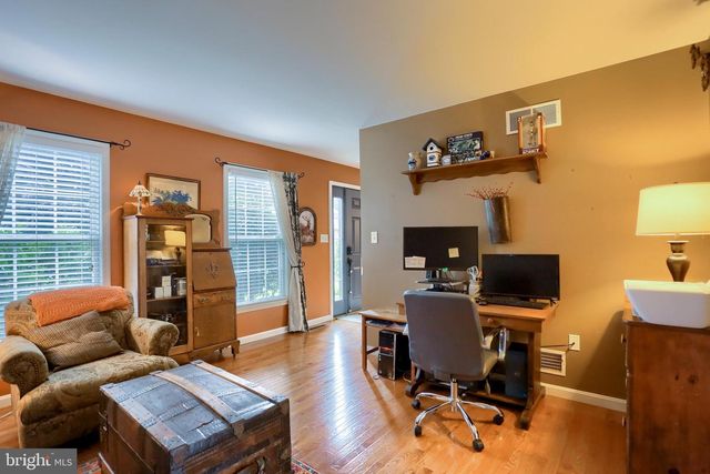 3156 PARK RD, Harrisburg, PA 17111