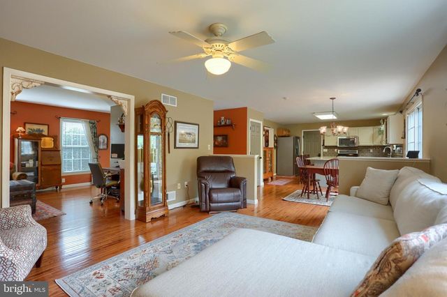 3156 PARK RD, Harrisburg, PA 17111