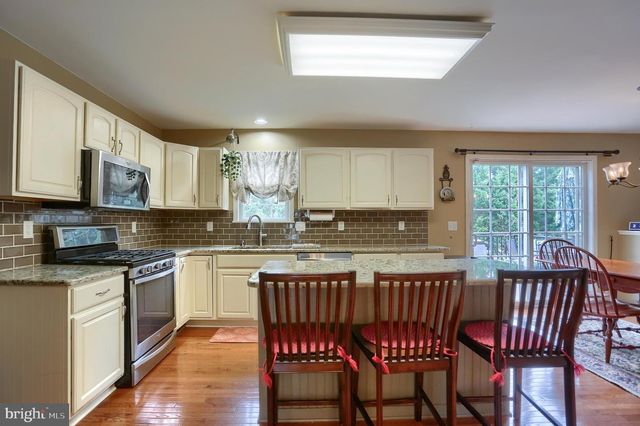 3156 PARK RD, Harrisburg, PA 17111