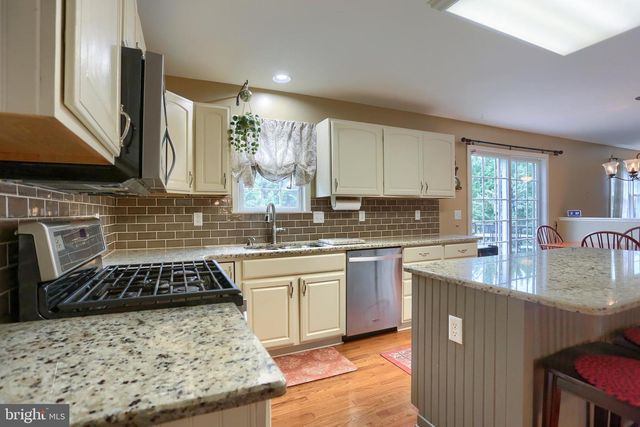 3156 PARK RD, Harrisburg, PA 17111