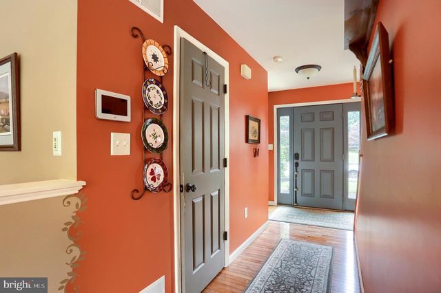3156 PARK RD, Harrisburg, PA 17111
