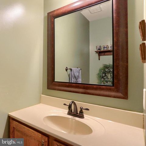 3156 PARK RD, Harrisburg, PA 17111