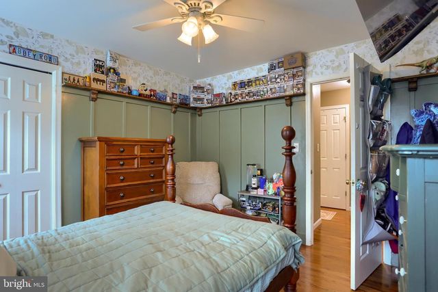 3156 PARK RD, Harrisburg, PA 17111