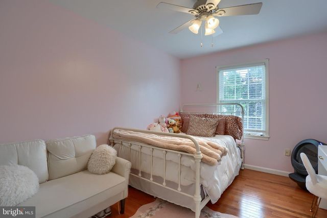 3156 PARK RD, Harrisburg, PA 17111
