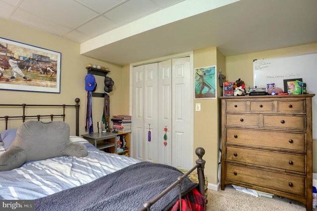 3156 PARK RD, Harrisburg, PA 17111