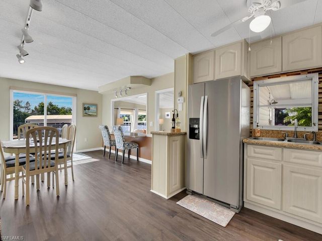 37 Channel LN, Fort Myers, FL 33905