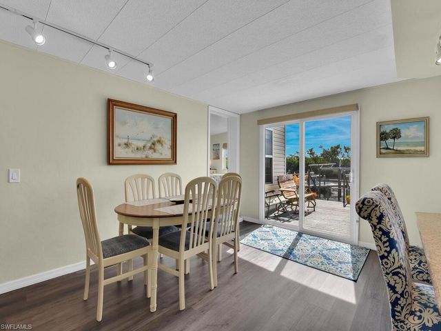 37 Channel LN, Fort Myers, FL 33905