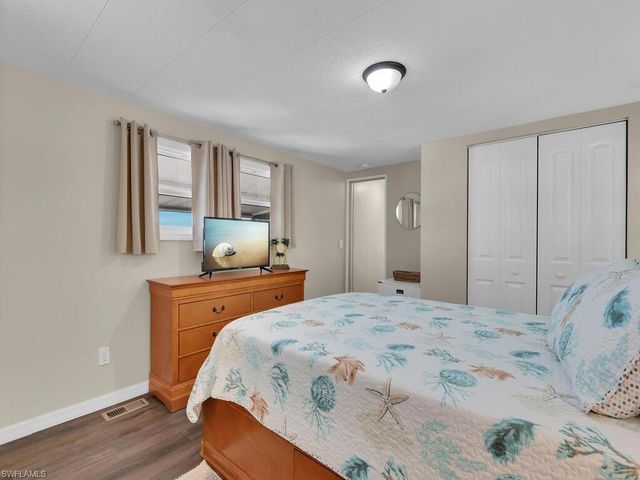 37 Channel LN, Fort Myers, FL 33905