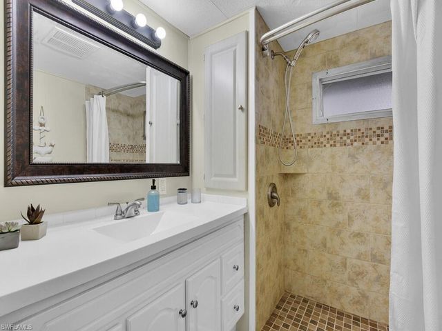 37 Channel LN, Fort Myers, FL 33905