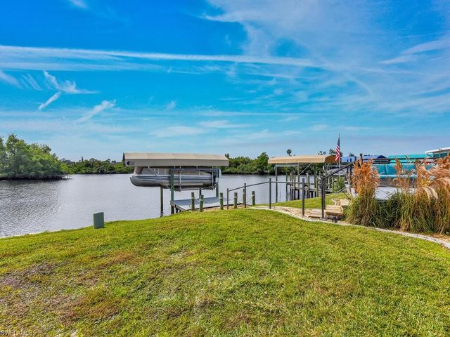 37 Channel LN, Fort Myers, FL 33905