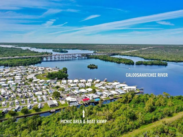 37 Channel LN, Fort Myers, FL 33905