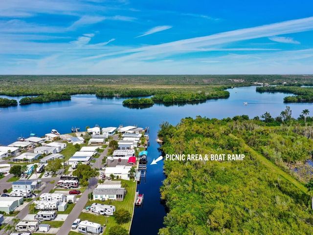 37 Channel LN, Fort Myers, FL 33905