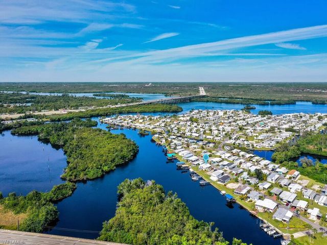 37 Channel LN, Fort Myers, FL 33905
