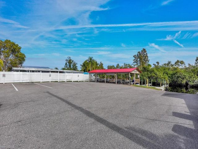 37 Channel LN, Fort Myers, FL 33905