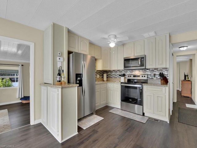 37 Channel LN, Fort Myers, FL 33905