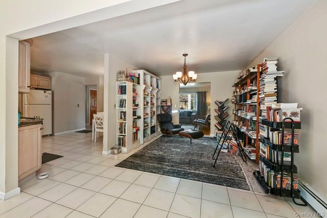 568 Manville Road Upper R, Pleasantville, NY 10570