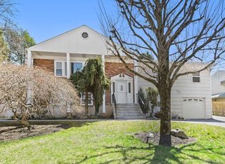 568 Manville Road Upper R, Pleasantville, NY 10570