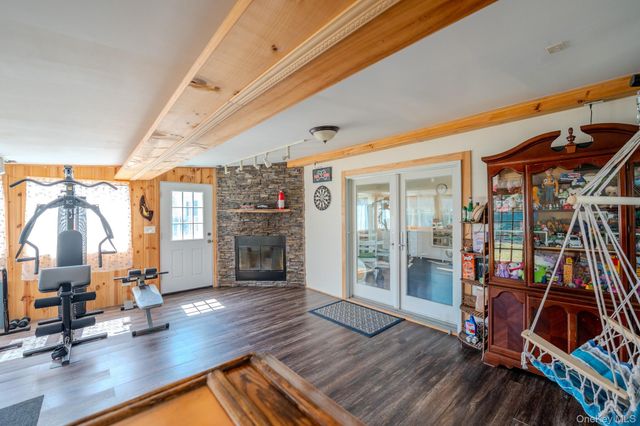 33 Manor Drive, Shirley, NY 11967