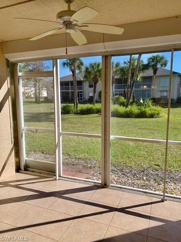 729 Landover CT 103, Naples, FL 34104