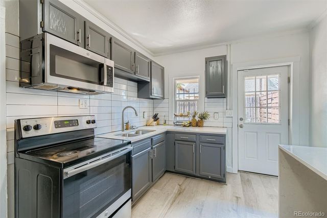9541 E 16th Avenue, Aurora, CO 80010