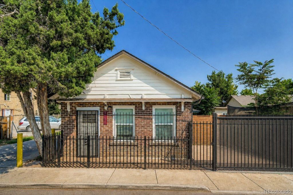 9541 E 16th Avenue, Aurora, CO 80010