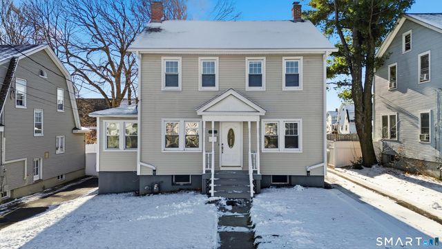 15 Eastview Street, Hartford, CT 06114