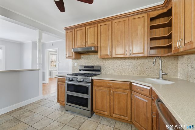 15 Eastview Street, Hartford, CT 06114