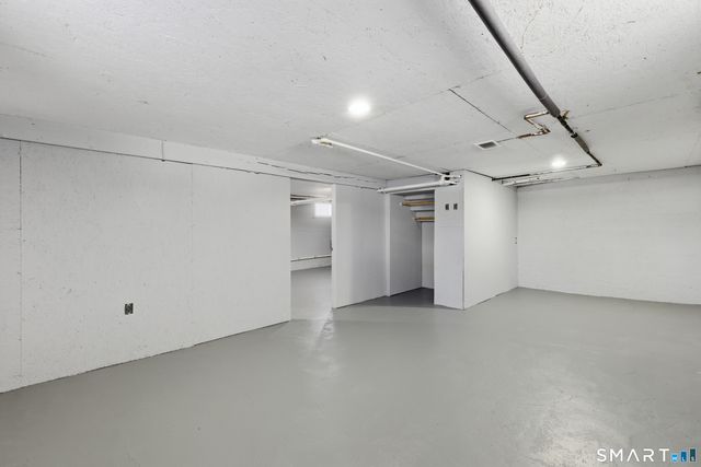 15 Eastview Street, Hartford, CT 06114