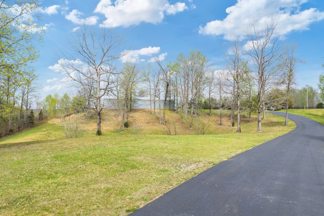 272 RIVERS EDGE DR, Bath Springs, TN 38311