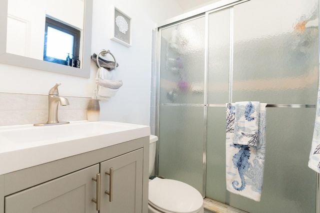 813 NW 12th Avenue, Dania Beach, FL 33004