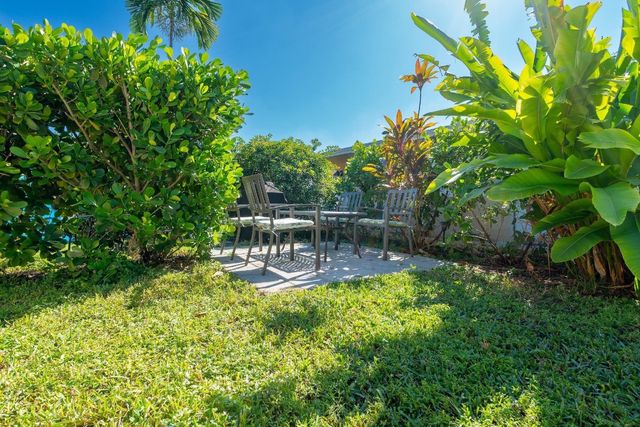 813 NW 12th Avenue, Dania Beach, FL 33004