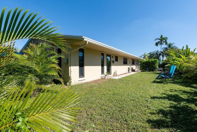813 NW 12th Avenue, Dania Beach, FL 33004