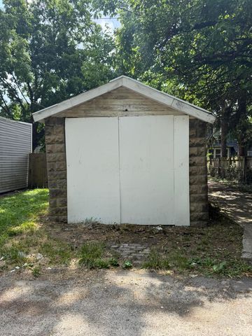 910 S Champion Avenue, Columbus, OH 43206
